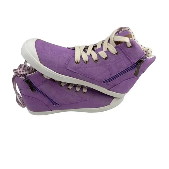 UGG Shoes - NEW UGG High-Top Sneaker Shoes Lace-Up Side-Up Canvas Upper Purple Womens 6W